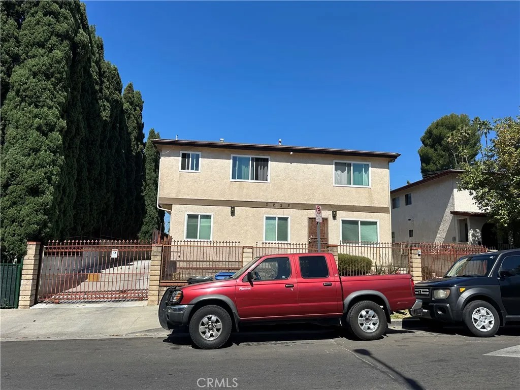 3225 Pueblo