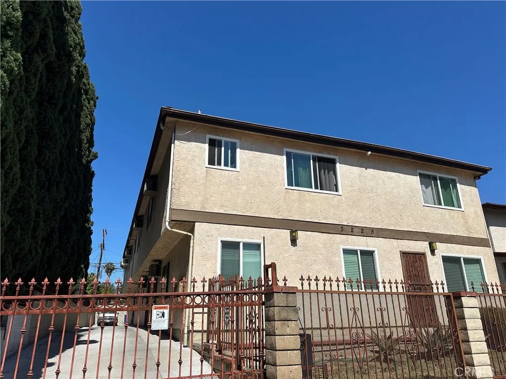 3225 Pueblo