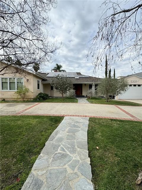Photo of 5329 Mecca Avenue, Tarzana, CA 91356 (MLS # SR26027235)