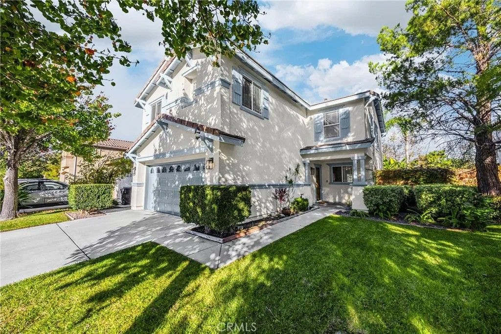 Photo of 16294 Los Coyotes St, Fontana, CA 92336 (MLS # CV25272188)