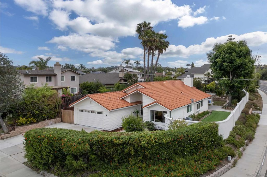 Photo of 4640 Waverly Rd, Oceanside, CA 92056 (MLS # 260009927)