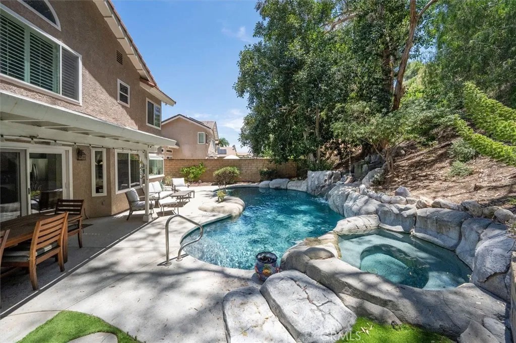22138 Copper Hill