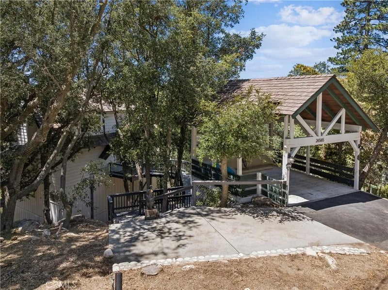26565 Kings Court