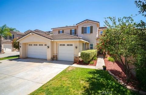 Photo of 31961 Honeysuckle Circle, Winchester, CA 92596 (MLS # SW26052685)