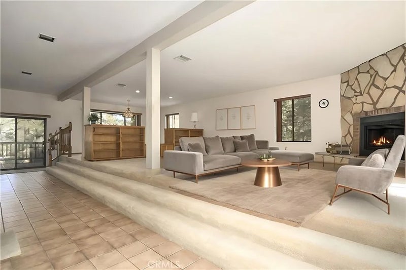 23109 Cardinal Road