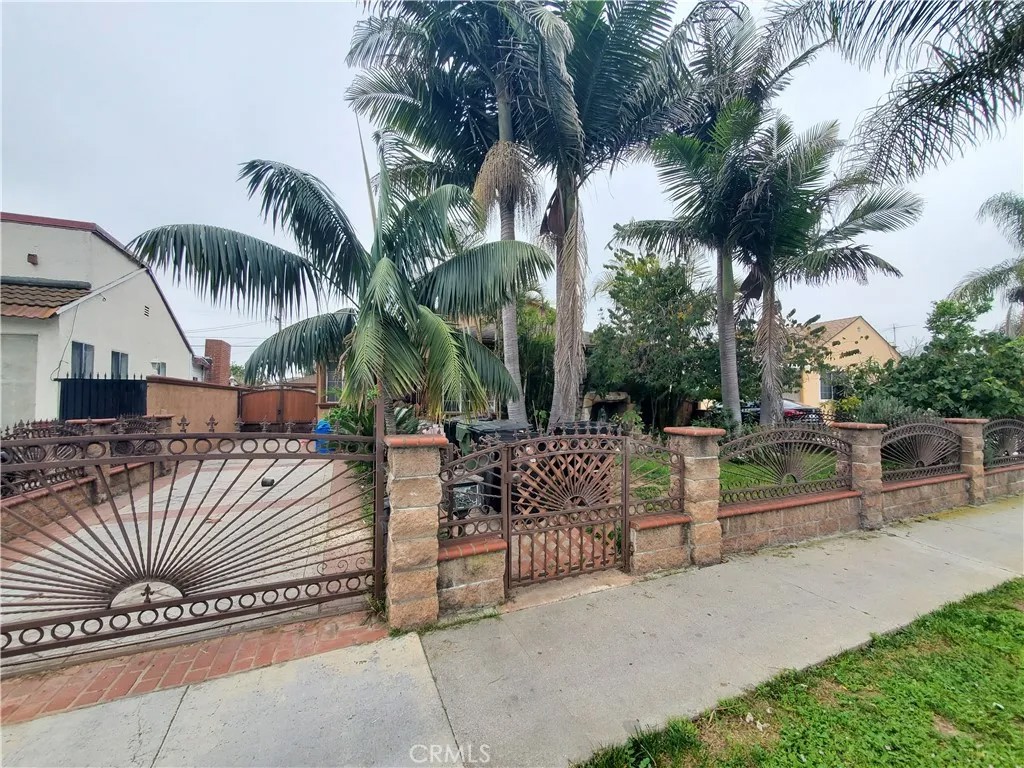 3332 Marine Avenue