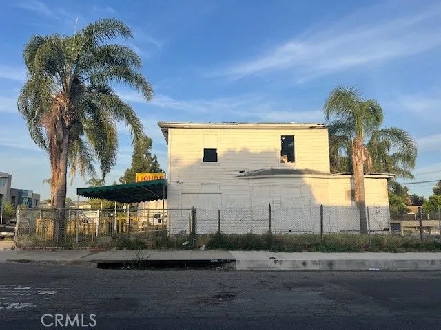 604 E Mission