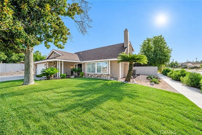 5991 Rogers Lane
