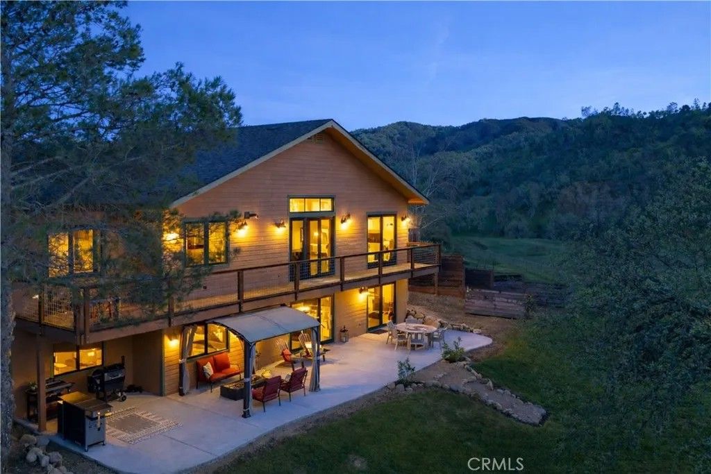 Photo of 2935 Sorrel Lane, Paso Robles, CA 93446 (MLS # NS26052327)