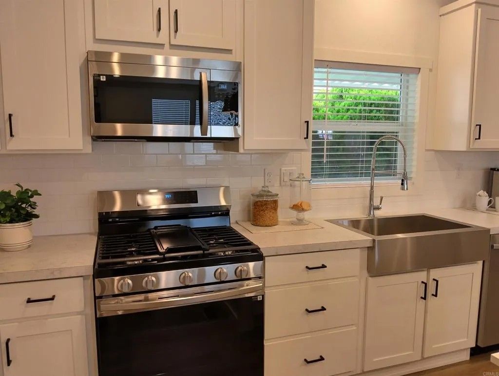 Photo of 718 Sycamore Ave #170, Vista, CA 92081 (MLS # NDP2507307)