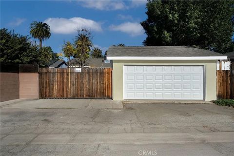 Tiny photo for 20644 Sherman Way, Winnetka, CA 91306 (MLS # WS25277808)