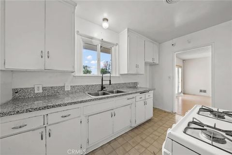 Tiny photo for 20644 Sherman Way, Winnetka, CA 91306 (MLS # WS25277808)