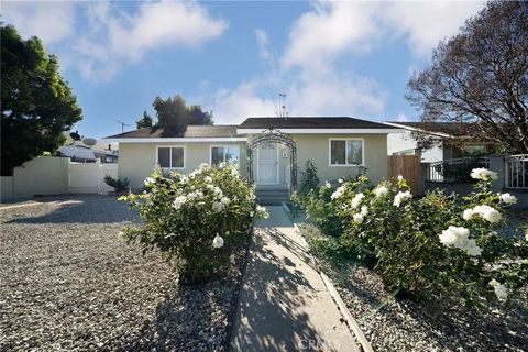 Tiny photo for 20644 Sherman Way, Winnetka, CA 91306 (MLS # WS25277808)