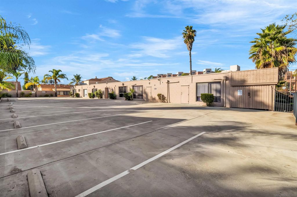 Photo of 269, 277, 291 E Lexington Ave, El Cajon, CA 92020 (MLS # 250045081)