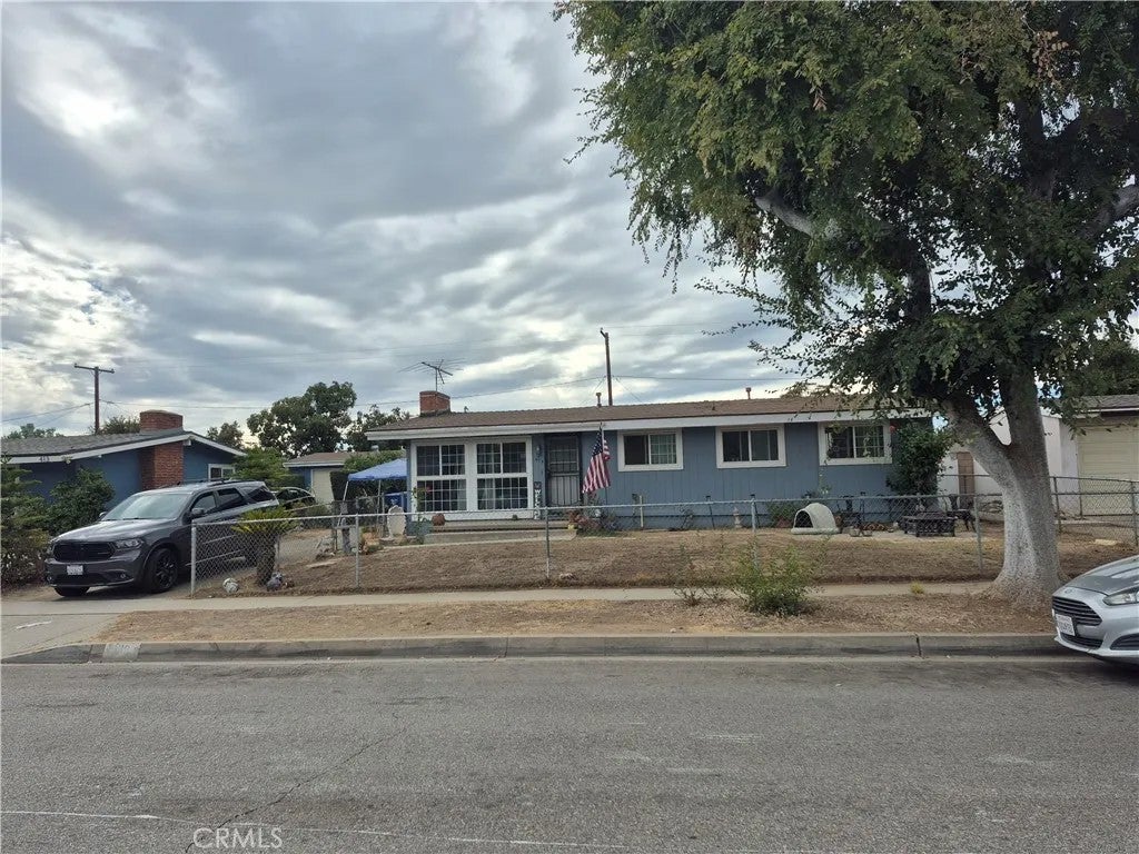 419 E Lee