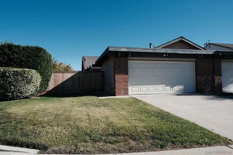 Photo of 2142 Ridgeview Pl, Escondido, CA 92026 (MLS # 250045550)