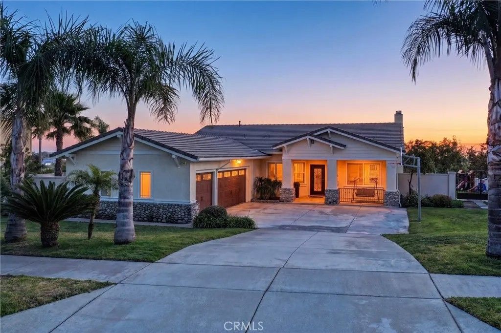 Photo of 12661 Ridgecrest Dr, Rancho Cucamonga, CA 91739 (MLS # SW26085669)