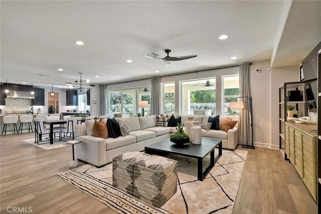 Photo of 3042 Mesa Glen, Escondido, CA 92026 (MLS # OC25139546)