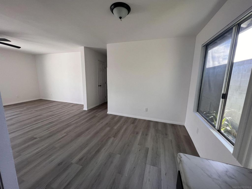 Photo of 1932 West Dr #E, Vista, CA 92083 (MLS # 250044599)