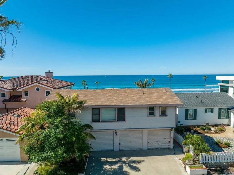 705 N Pacific