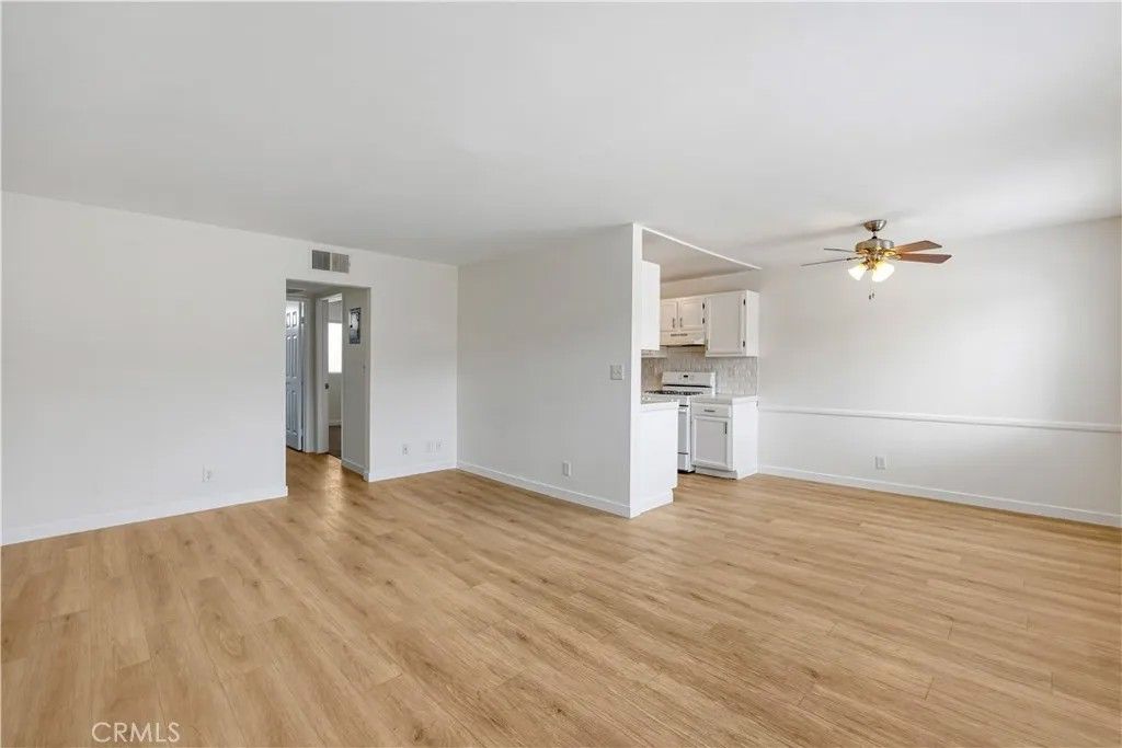 Photo of 262 W Valencia Avenue #C, Burbank, CA 91502 (MLS # BB26089918)