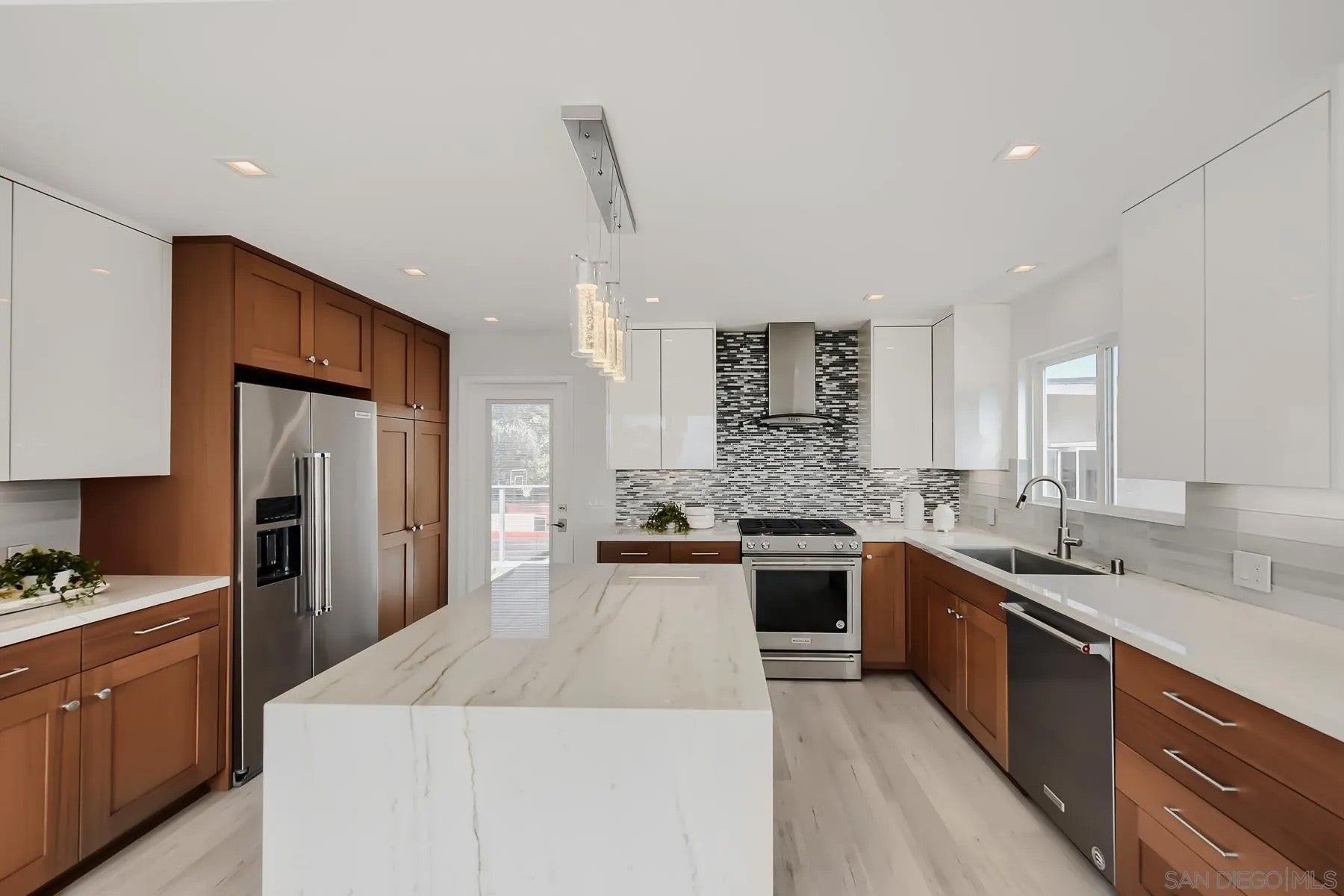 5379 La Jolla Mesa