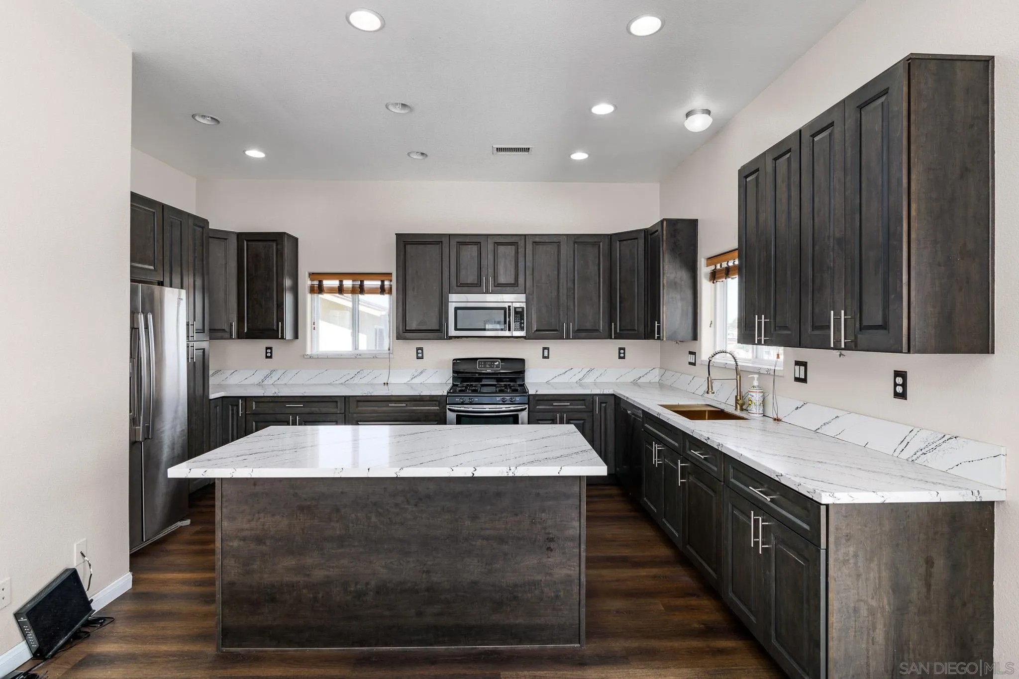 4150 Marine View Ave