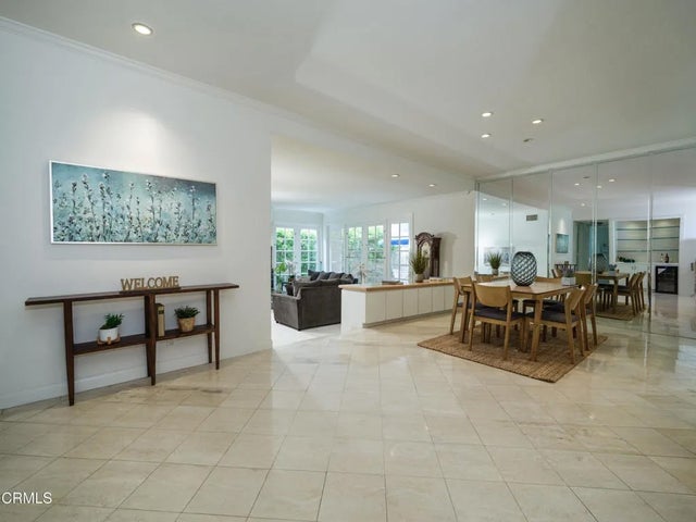 1260 S Beverly Glen Boulevard 104 #104, Los Angeles