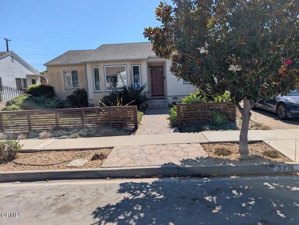 Photo of 3216 Porter Lane #1, Ventura, CA 93001 (MLS # V1-35144)