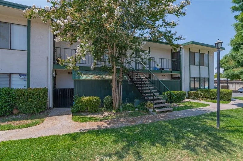 1735 E Washington Street F-26