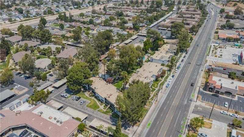 1735 E Washington Street F-26