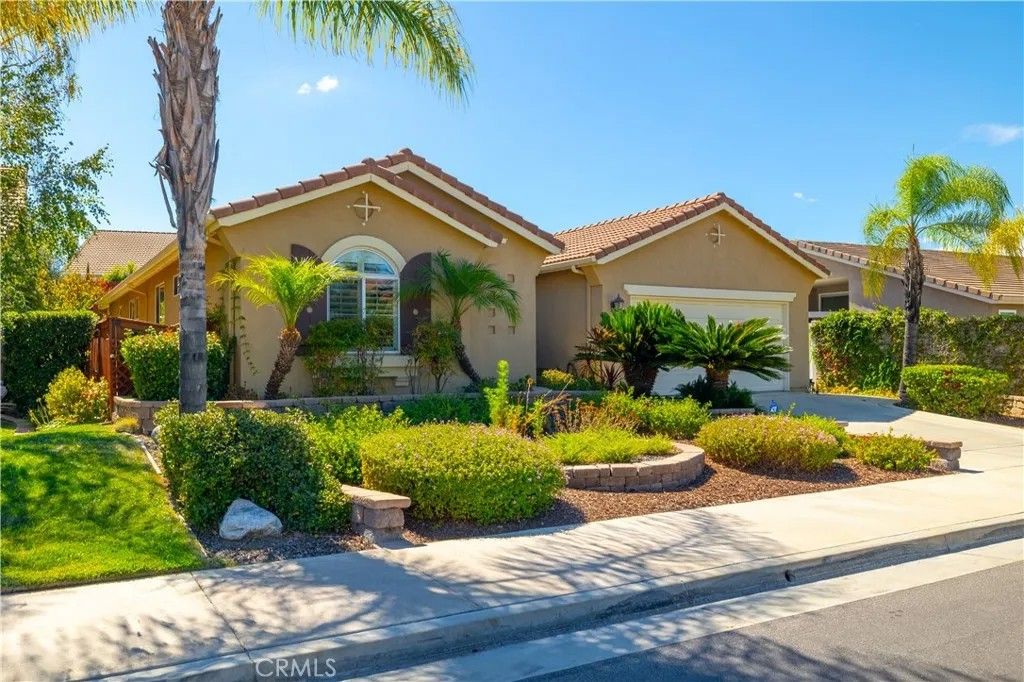 Photo of 39483 Almaden Circle, Murrieta, CA 92563 (MLS # SW25224867)