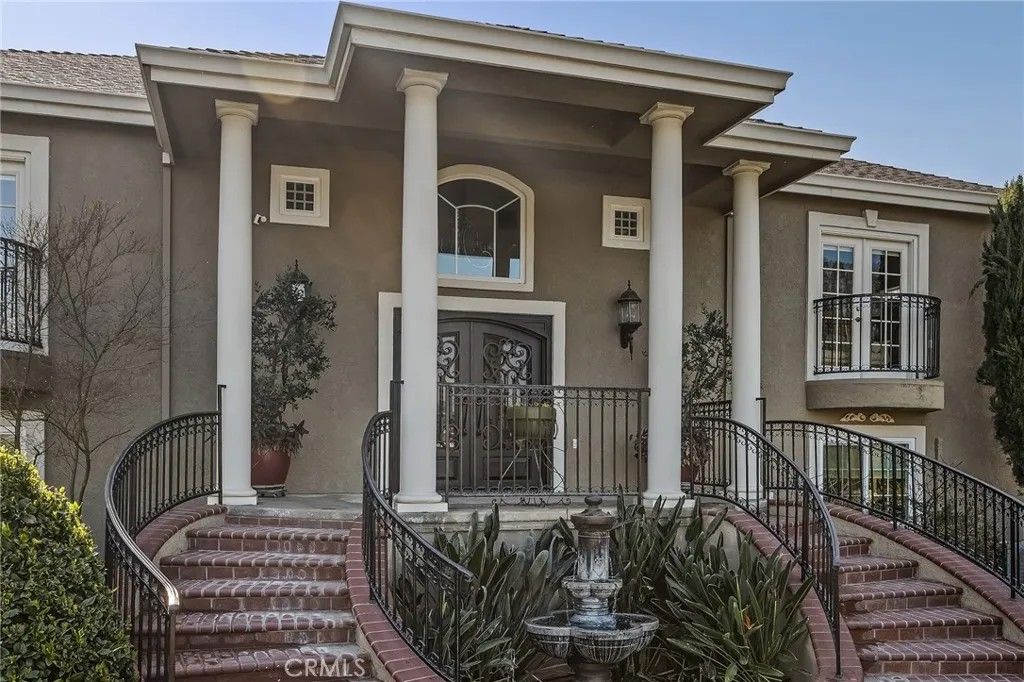 Photo of 35356 Bonadelle Ave, Madera, CA 93636 (MLS # FR26034000)