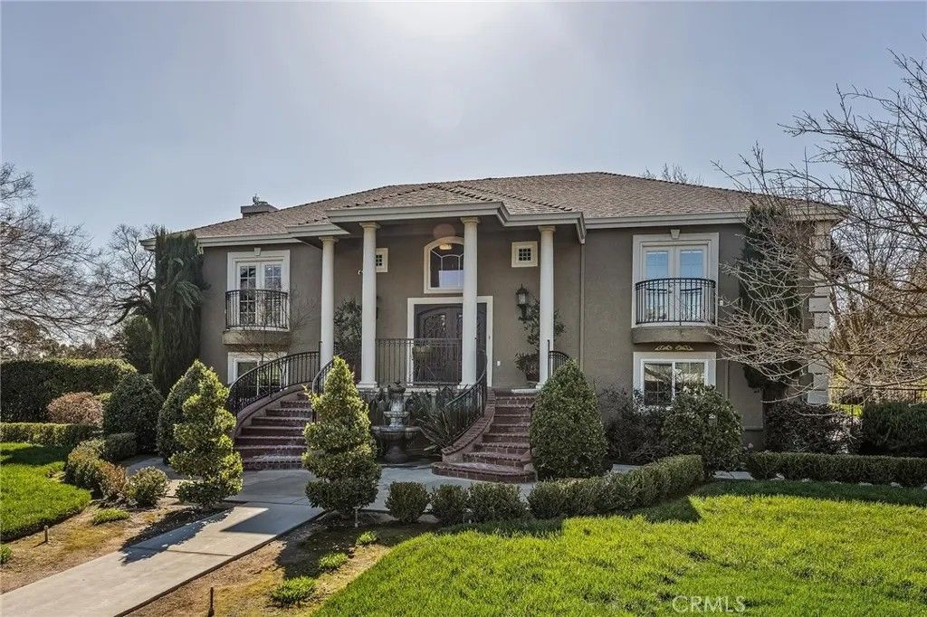 Photo of 35356 Bonadelle Ave, Madera, CA 93636 (MLS # FR26034000)