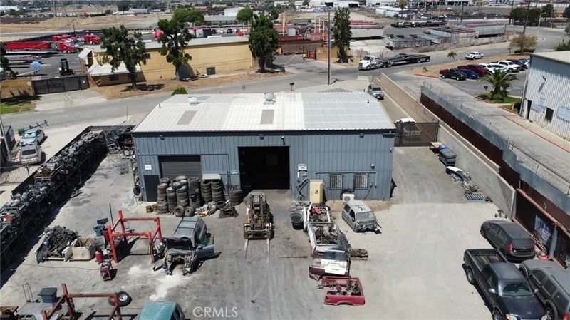 2821 Industrial
