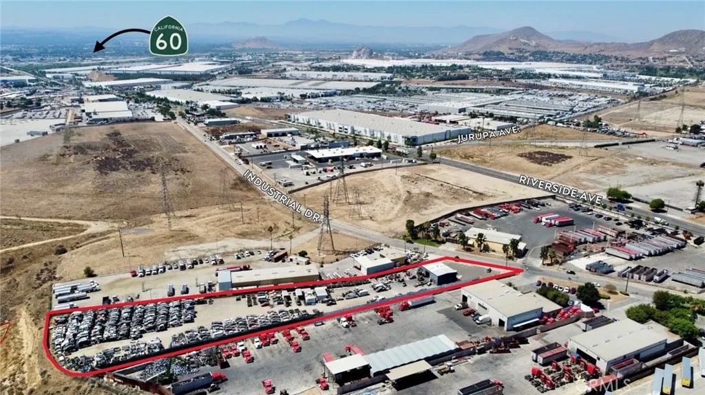 2821 Industrial