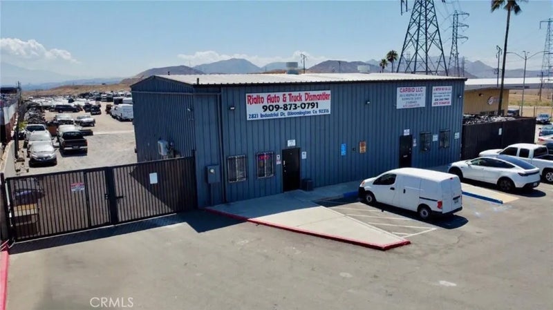 2821 Industrial