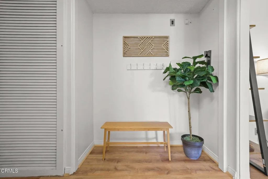 985 E California Boulevard 305