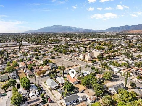 Tiny photo for 977 N G St, San Bernardino, CA 92410 (MLS # IV25244290)