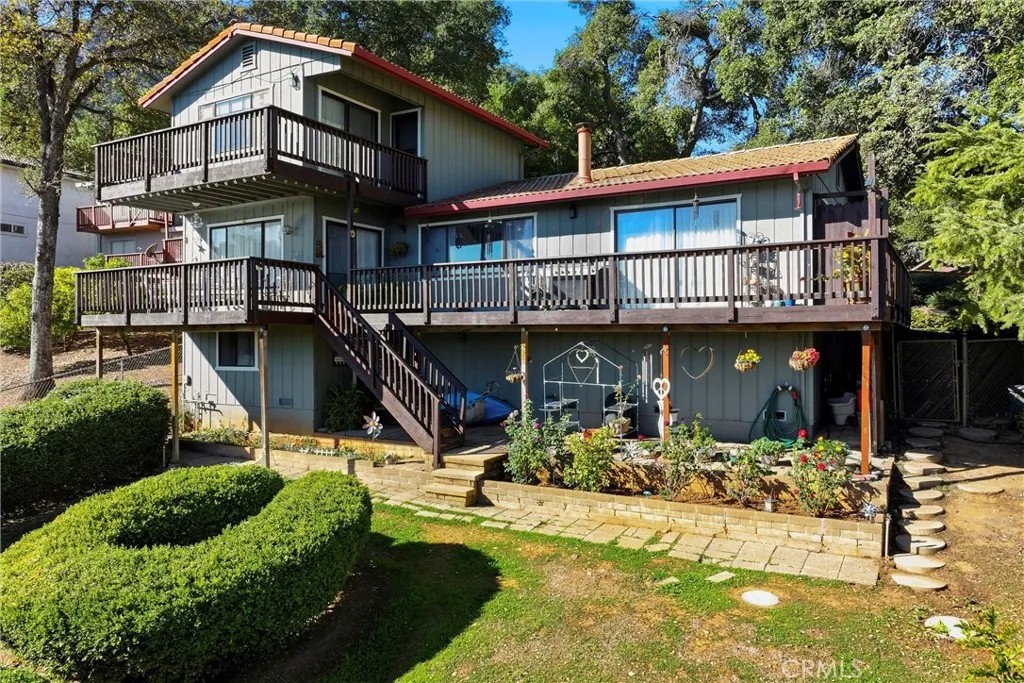 2965 S Lake