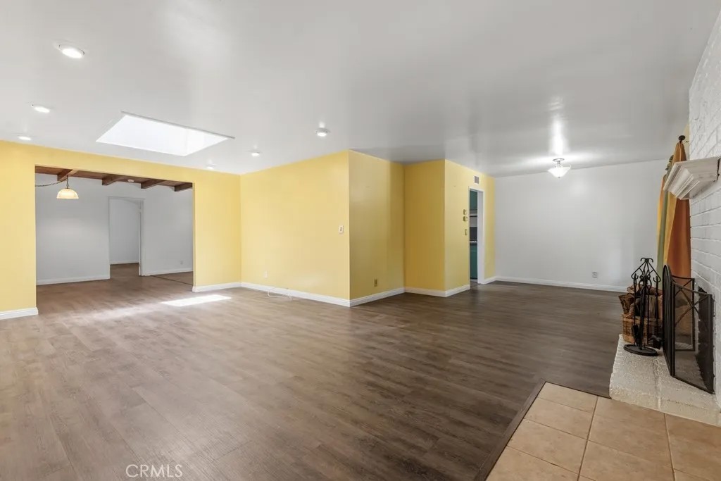 7349 Ponce Ave