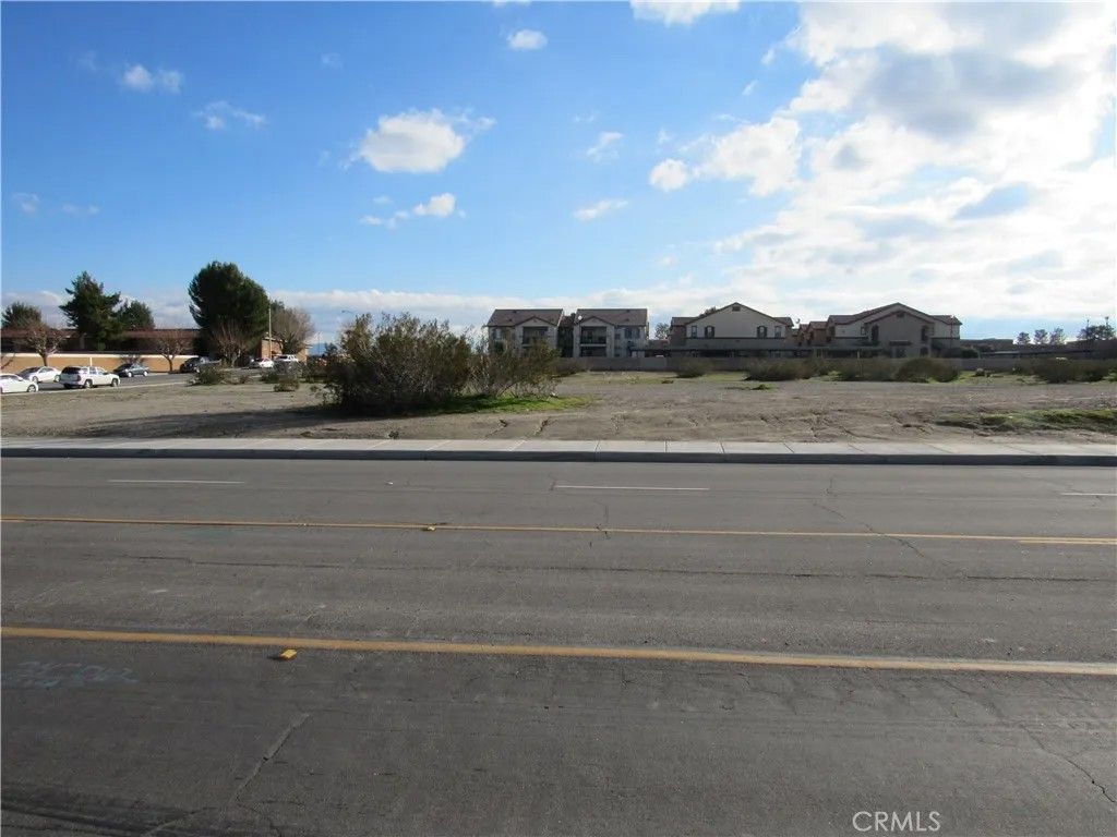 Photo of 0 Seneca, Victorville, CA 92392 (MLS # HD26004894)