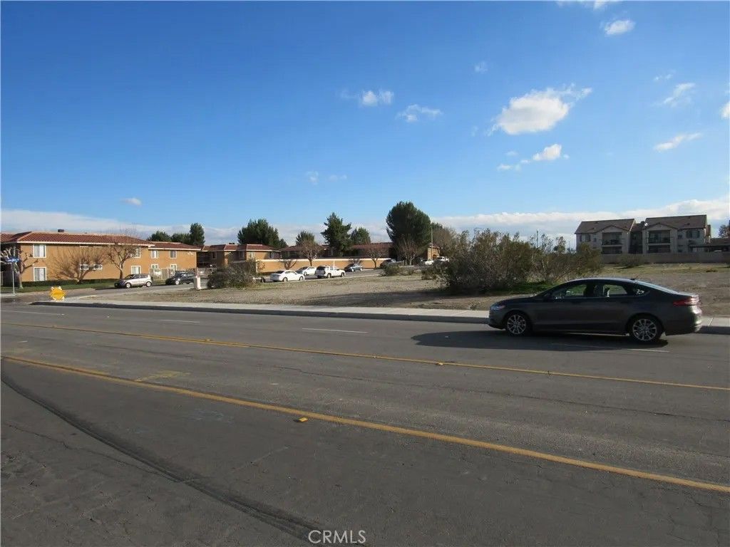 Photo of 0 Seneca, Victorville, CA 92392 (MLS # HD26004894)