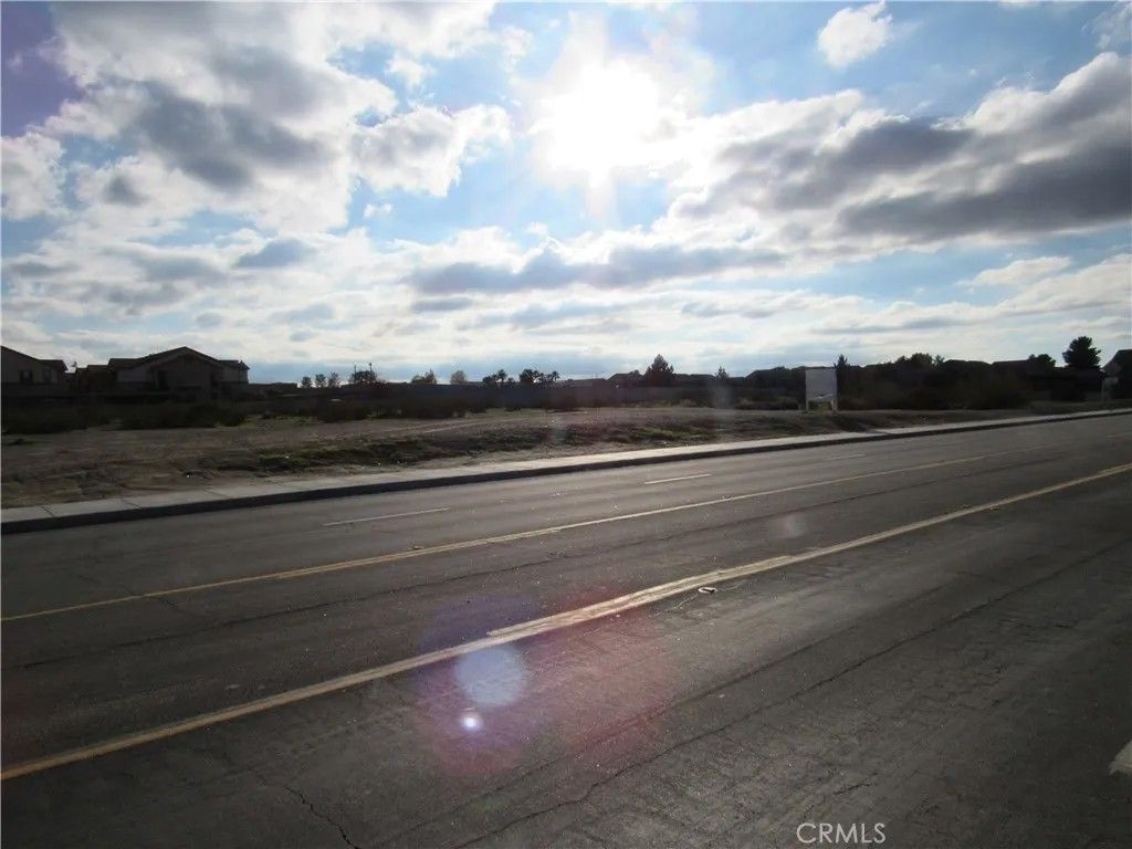 Photo of 0 Seneca, Victorville, CA 92392 (MLS # HD26004894)