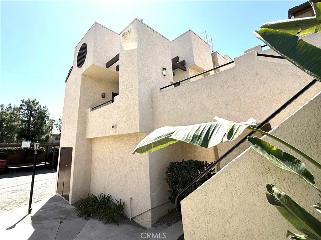 428 N Imperial Avenue C