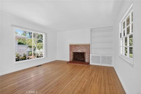 Tiny photo for 121 Via Ardilla, Palos Verdes Estates, CA 90274 (MLS # SB25244824)