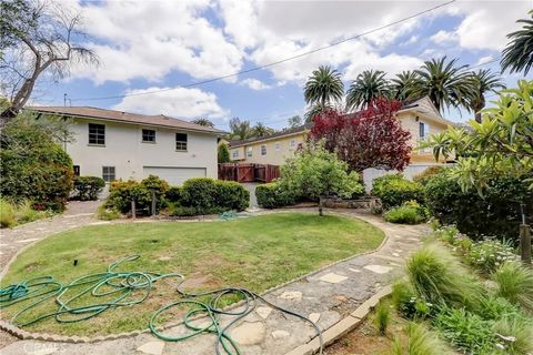 Tiny photo for 121 Via Ardilla, Palos Verdes Estates, CA 90274 (MLS # SB25244824)
