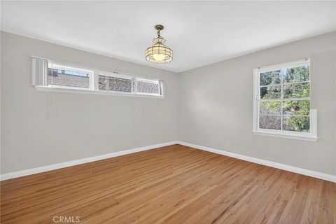 Tiny photo for 121 Via Ardilla, Palos Verdes Estates, CA 90274 (MLS # SB25244824)