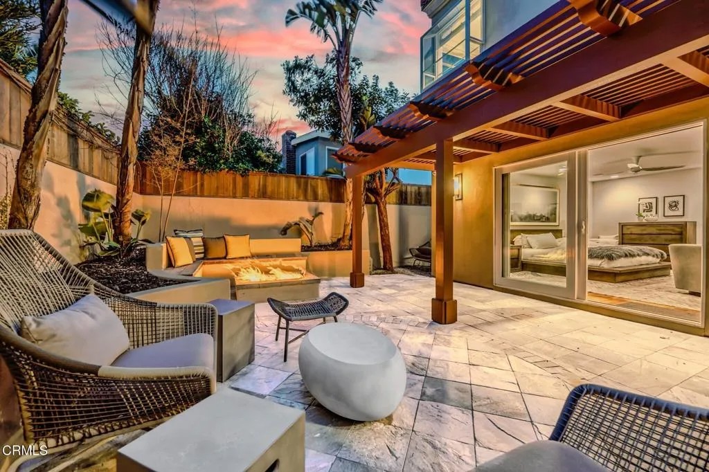 1158 Shelburn Lane