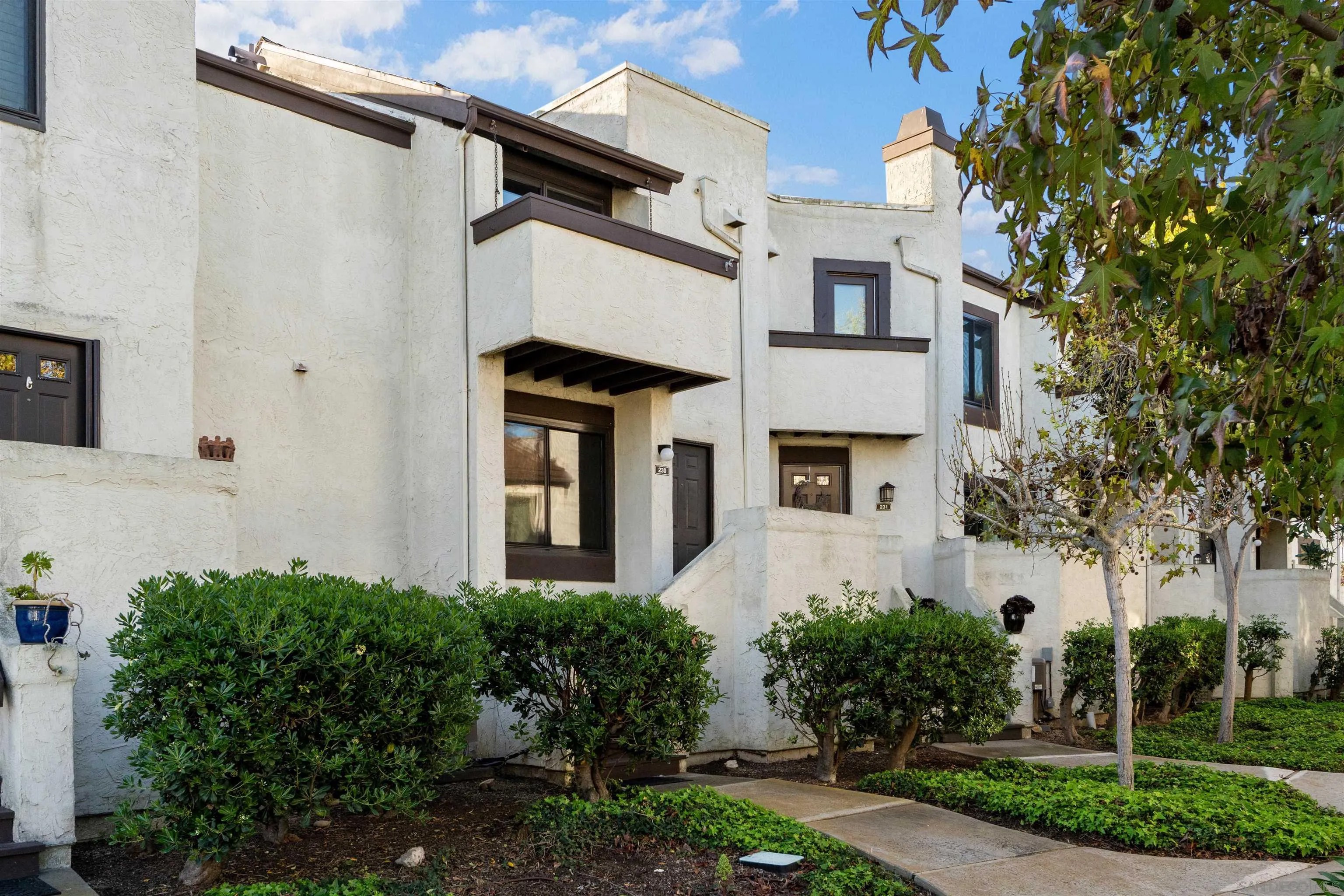 3885 Caminito Litoral 230